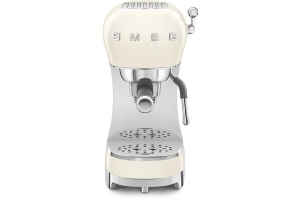 Smeg ECF02CREU
