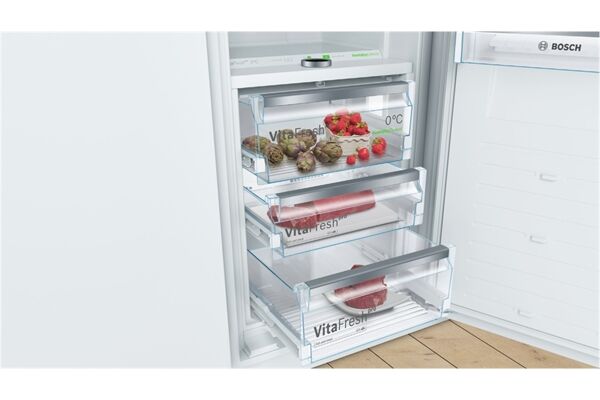 Bosch KIF82PFE0