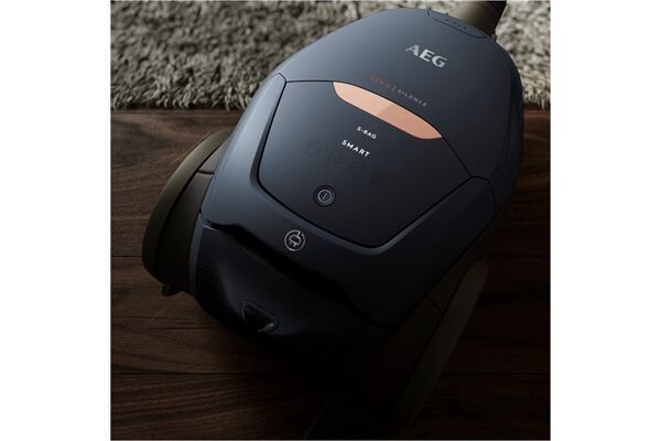 AEG VX82-1-5DB
